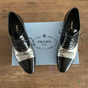 Prada Womens Silver and Black Leather Oxfords